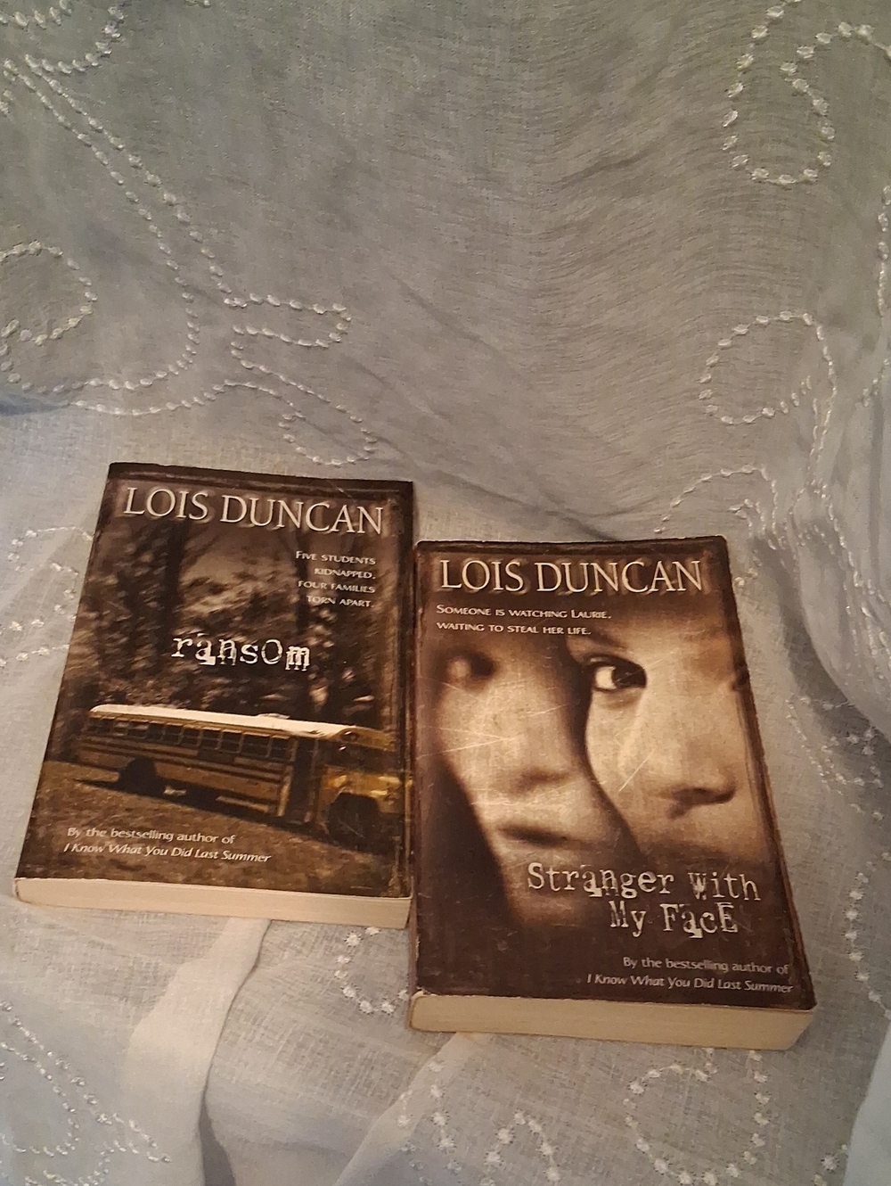 Lois Duncan Ransom & Stranger With My Face paperback set - Brown sepia covers